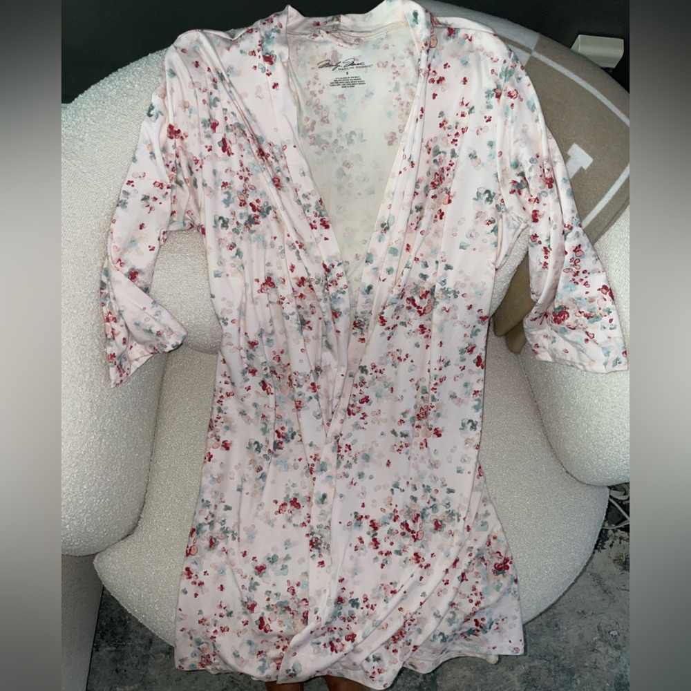 Blush‎ Pink Floral Robe
